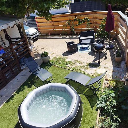 Havre De Paix Bord De Saone Avec Jacuzzi Hotel Massieux Eksteriør billede