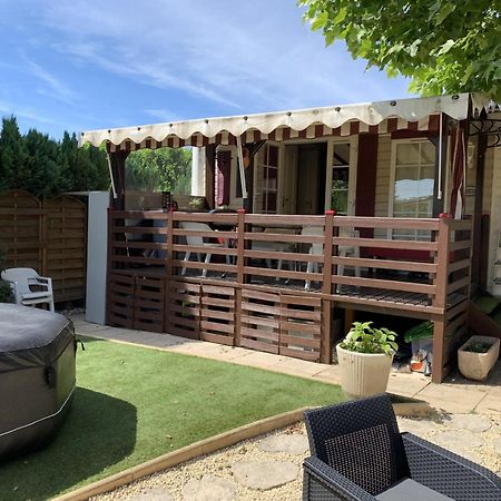 Havre De Paix Bord De Saone Avec Jacuzzi Hotel Massieux Eksteriør billede